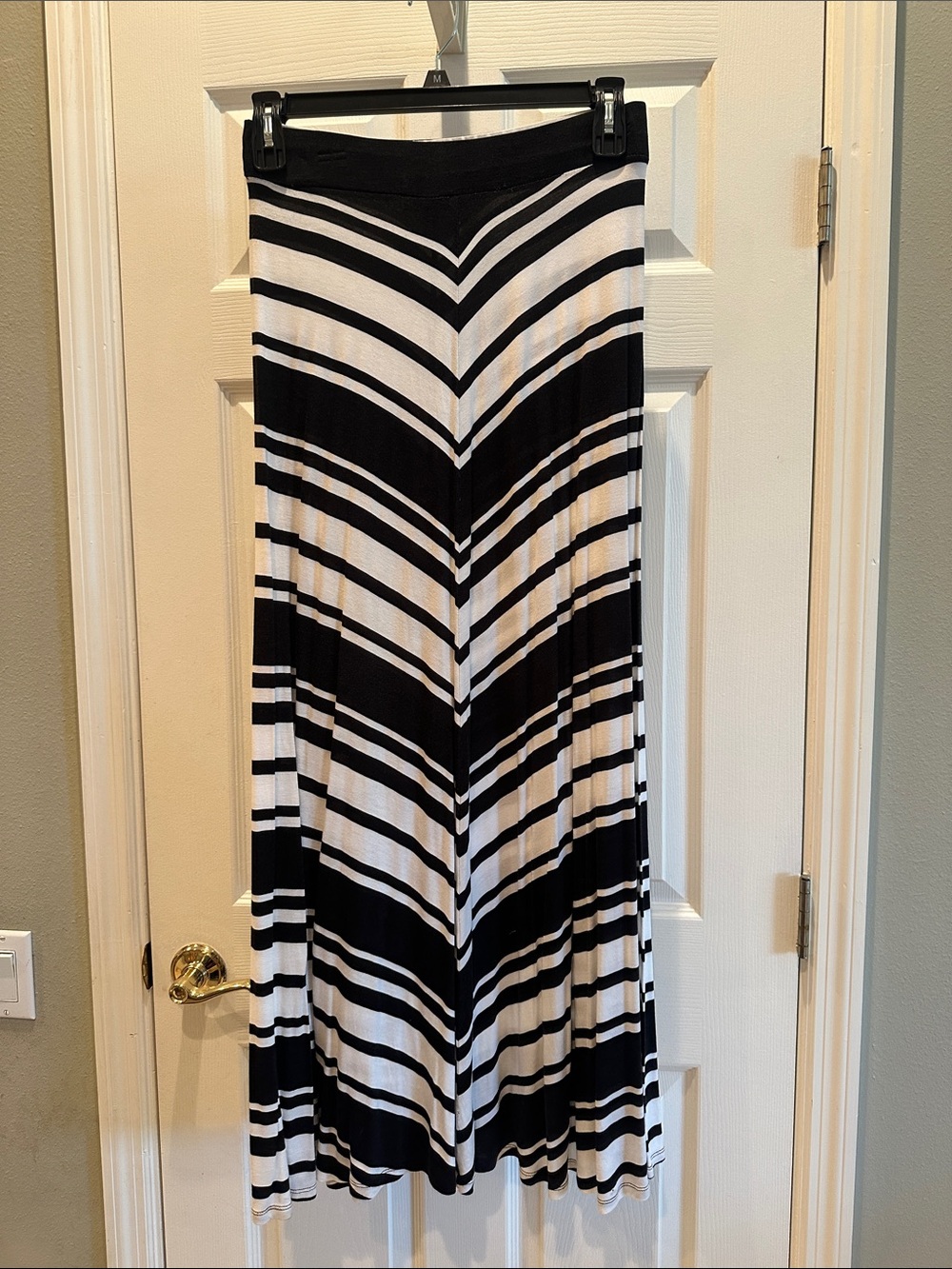 INC International Concepts Black and White Chevron Maxi Skirt